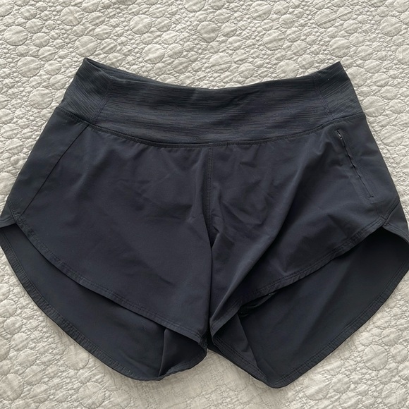 OV Hudson Shorts 4” - Picture 2 of 4